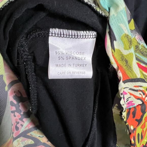 Isle Apparel | Black And Floral Tiered Dress Size Medium - Picture 3 of 5